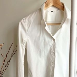 UNIQLO Women's White Button Collar Shirt (Size Small) Great Condition